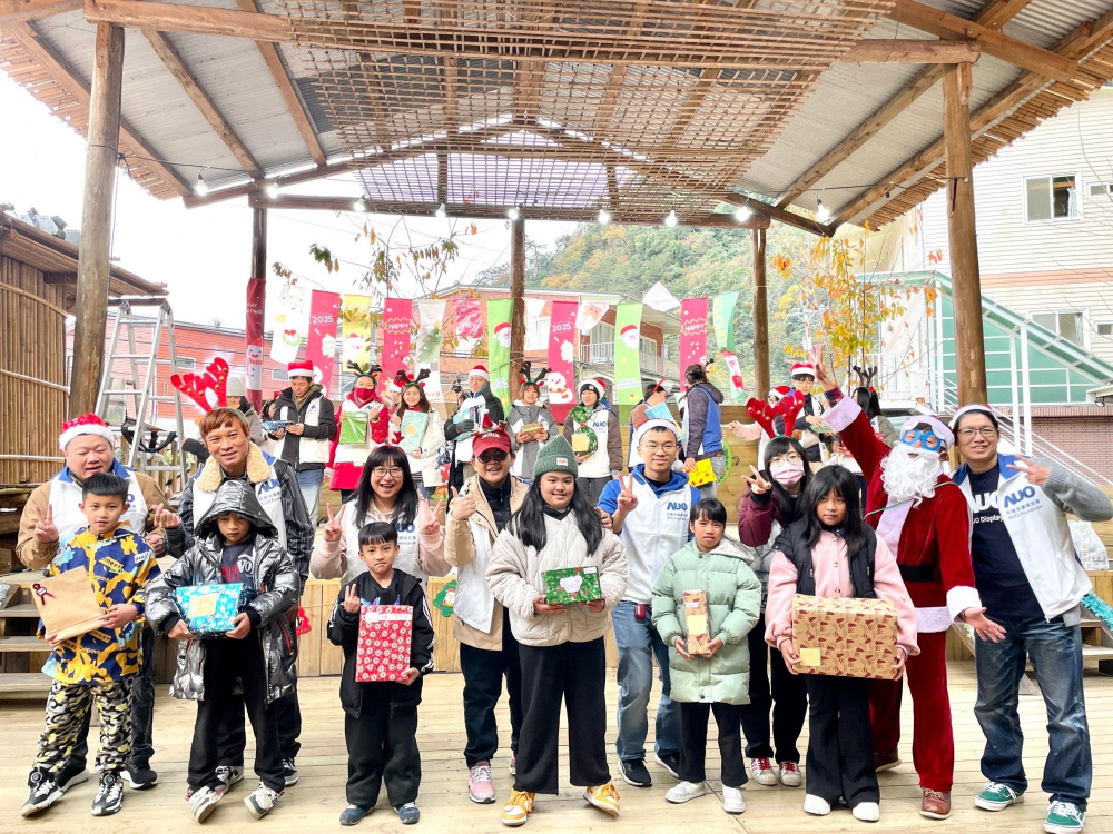 友達永續基金會號召「圓夢計畫」行動連續23年，由同仁凝聚內部愛心與資源送往偏鄉，累積為逾萬名兒童圓夢，實踐友達共創共好的永續精神。